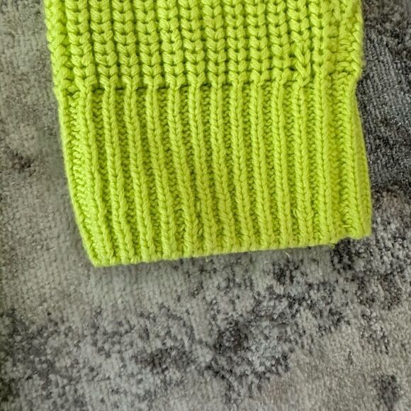 ASTR Lime Green Open Neck Sweater - Picture 4 of 7